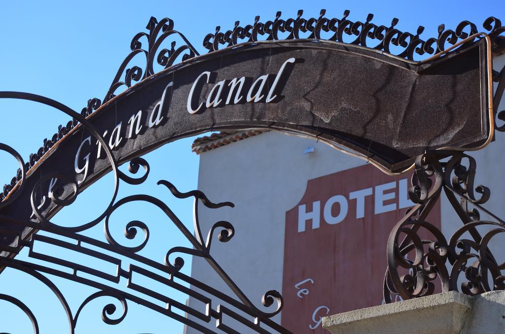 Le Grand Canal Martigues Bagian luar foto