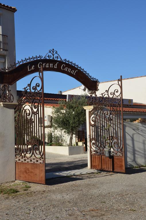 Le Grand Canal Martigues Bagian luar foto